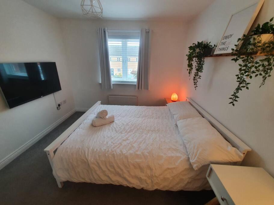 Classy Family House-gym-free Parking-train Station Holiday home *